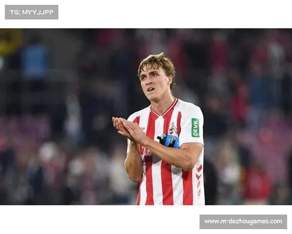 霍芬海姆小将进球后掀球衣，展示“逝去好友”照片